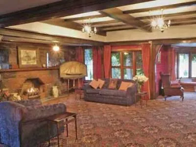 Elm Tree House Hotel Christchurch
